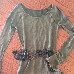 Army Green shirt! PeRfEcT for LayEriNg!